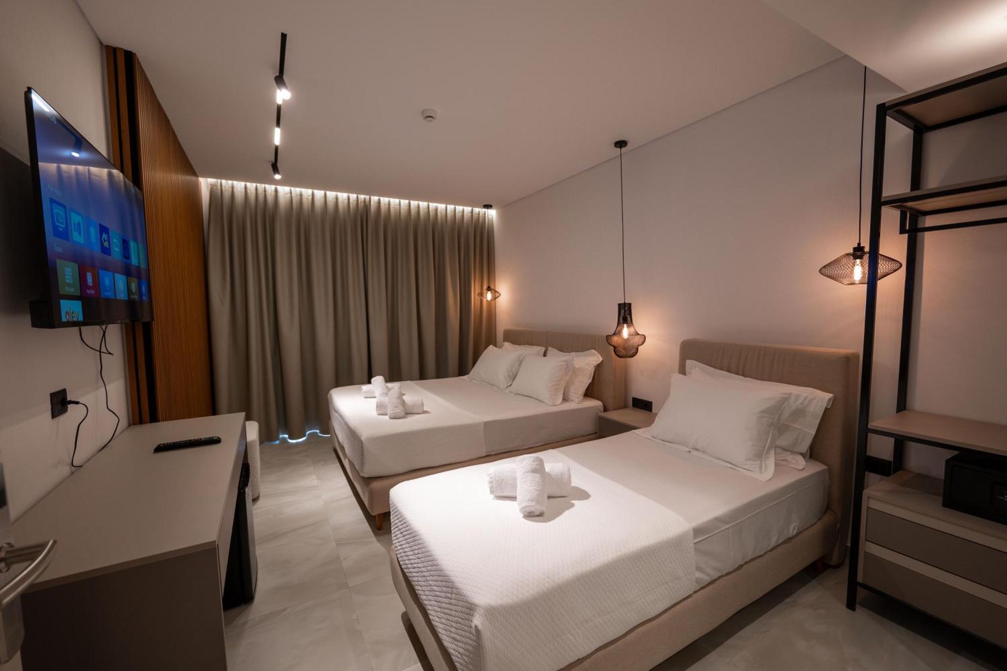 Litan Hotel Sarandë Exterior foto