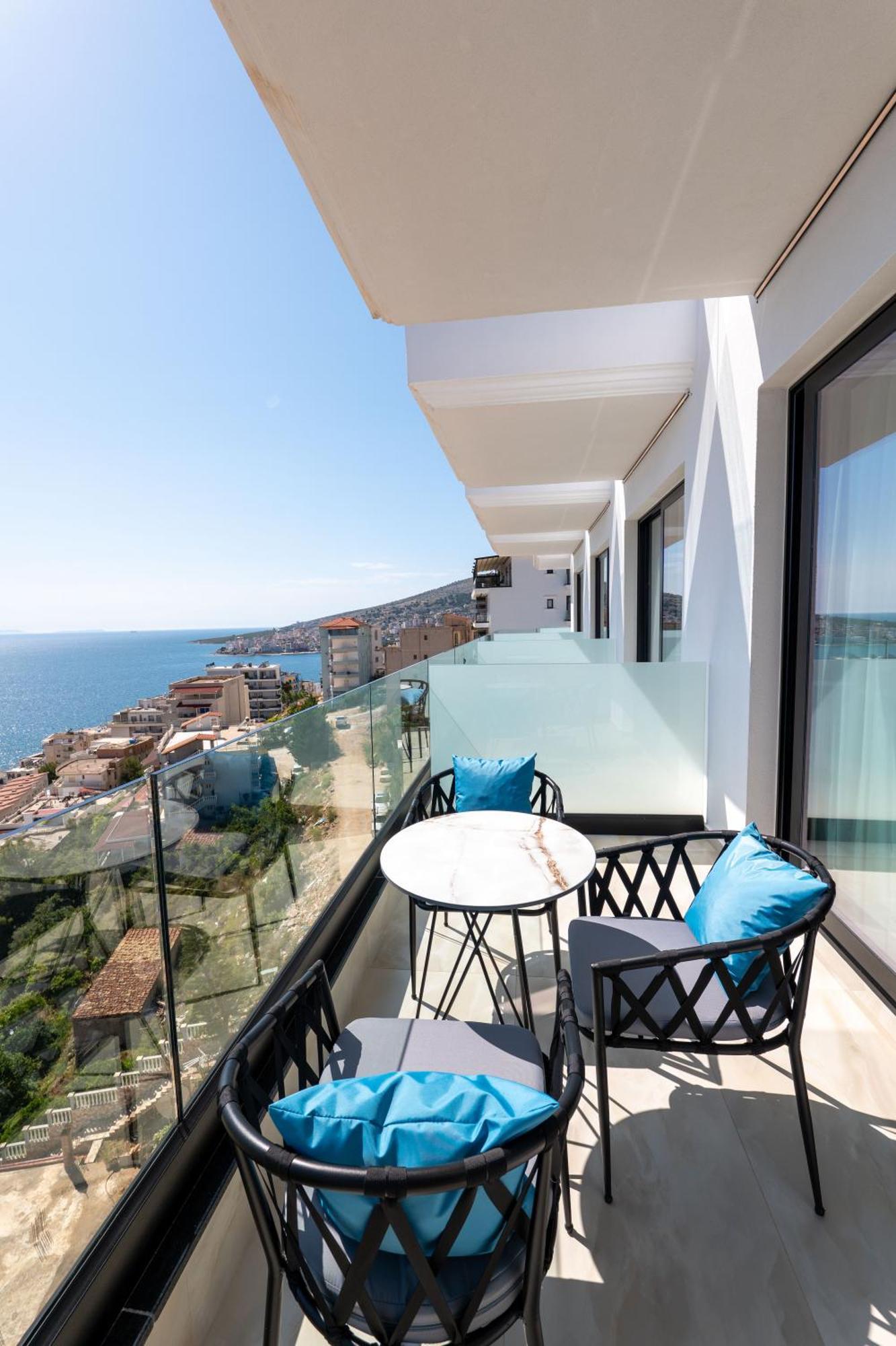 Litan Hotel Sarandë Exterior foto