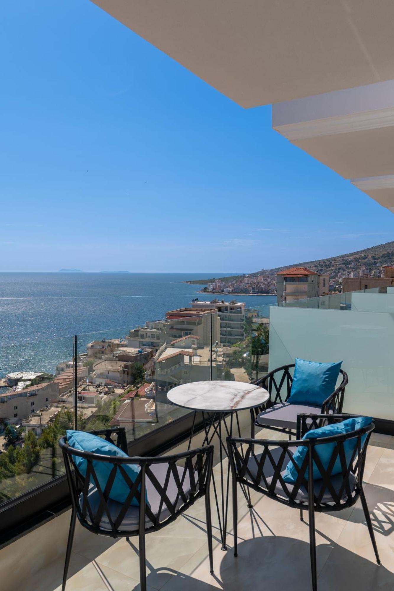 Litan Hotel Sarandë Exterior foto