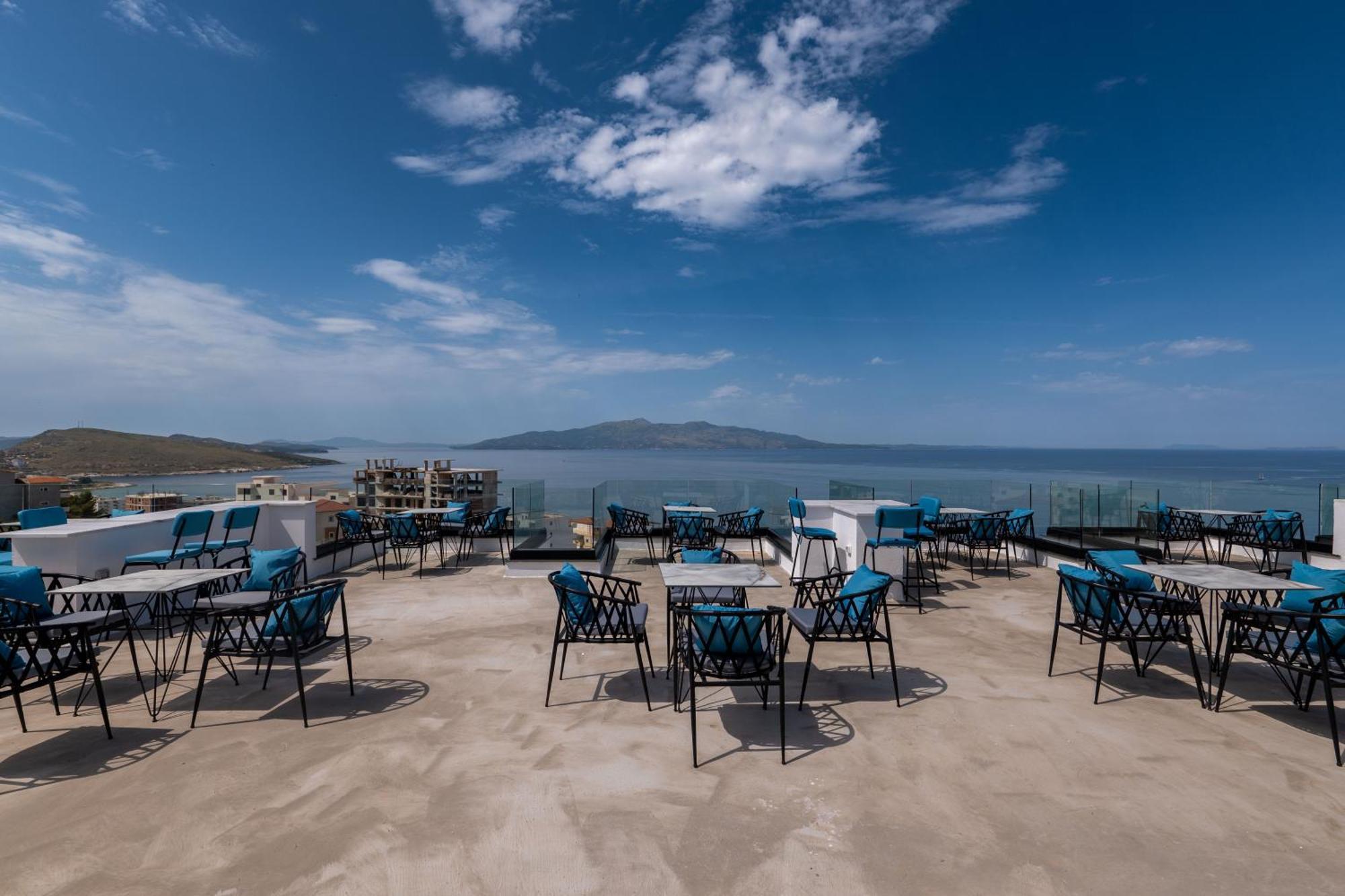 Litan Hotel Sarandë Exterior foto