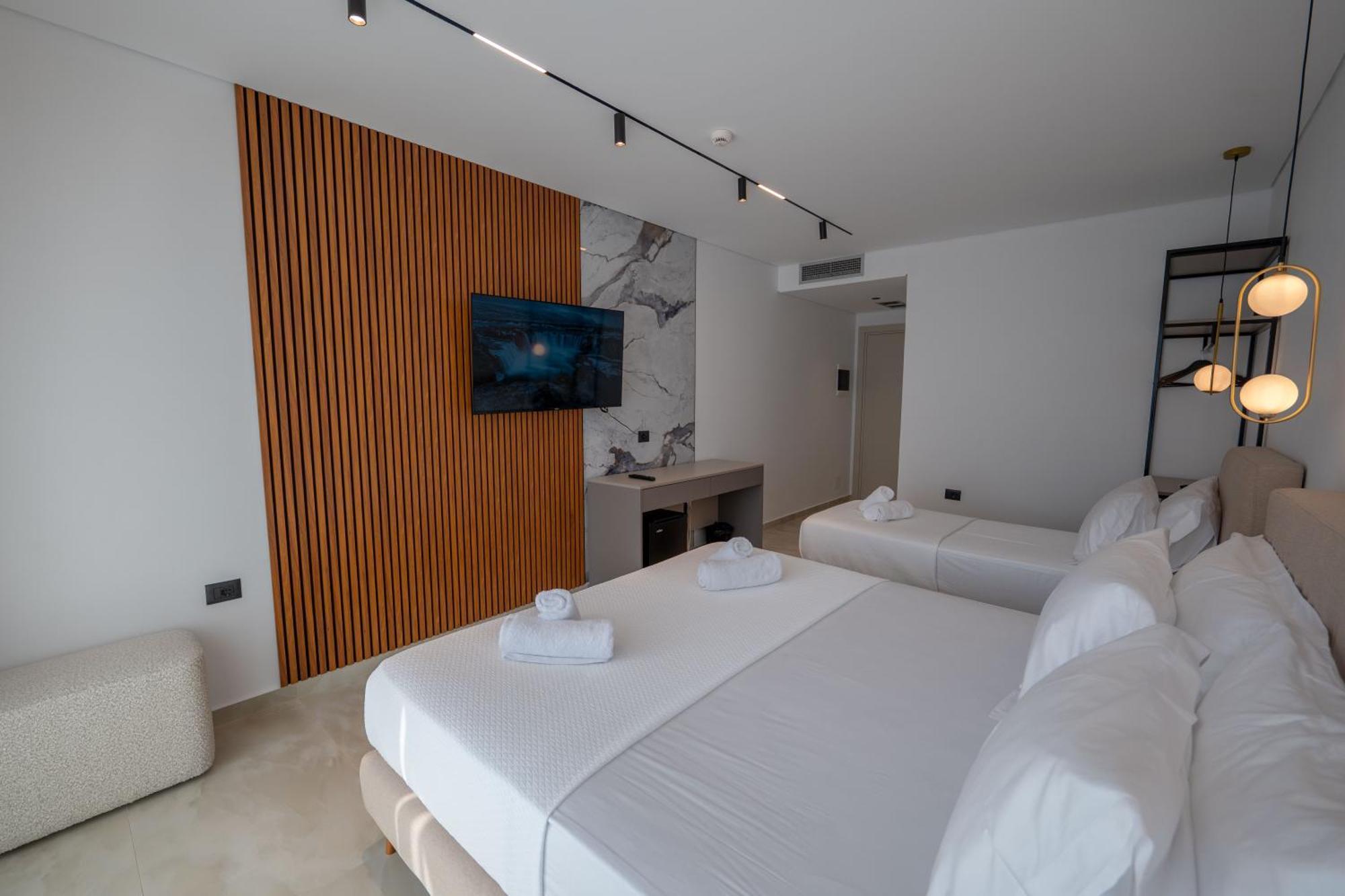 Litan Hotel Sarandë Exterior foto